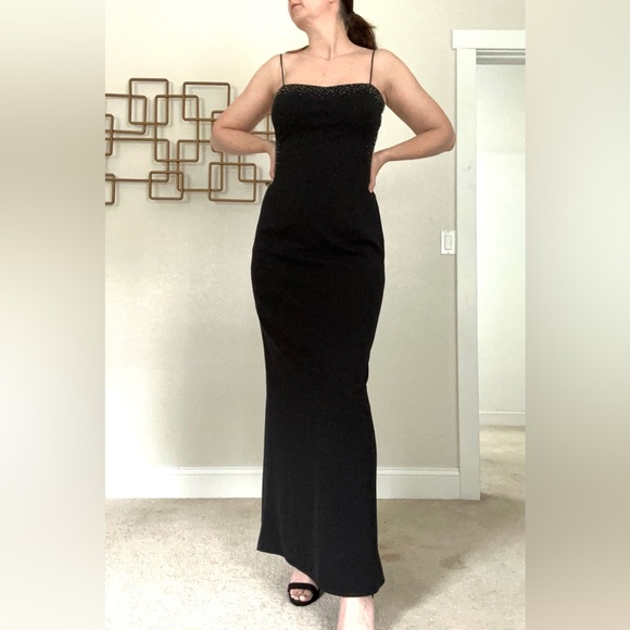 Vintage Y2K Dave and Johnny black gown with beading. Vintage size 7/8 (6) - Picture 9 of 13
